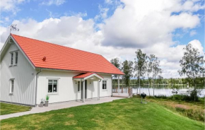 Amazing Home In Skillingaryd With House Sea View